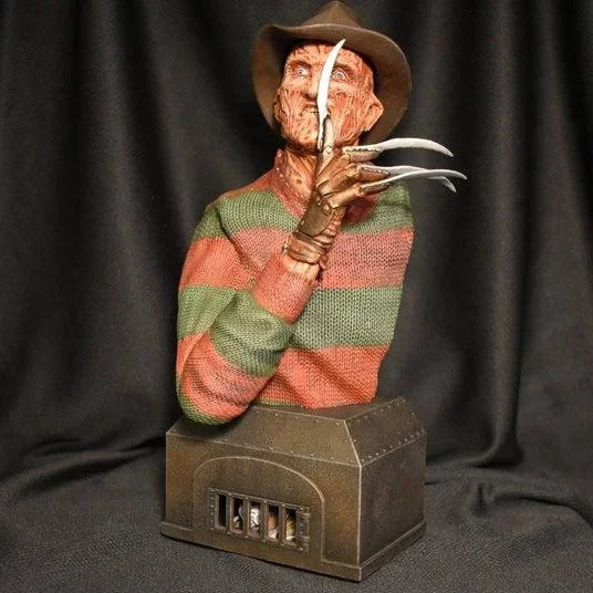 Horror Movie Statue. Freddie Kruger. Free Delivery.